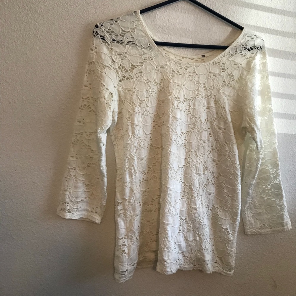White lace shirt 🌿